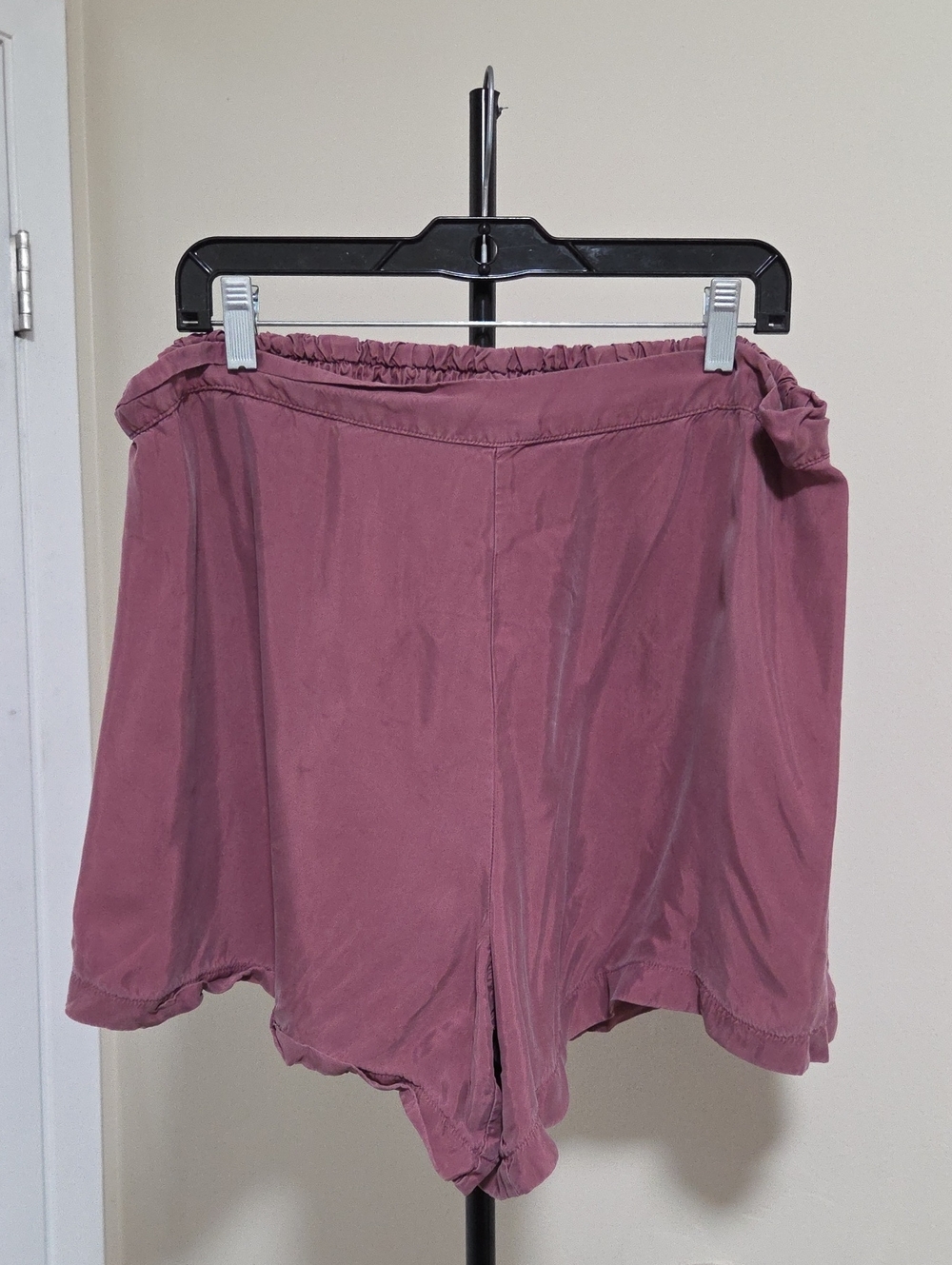 Athleta Calm Cool Plus Size Dusty Rose Elastic-Waist Short
